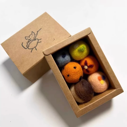 Cat wool felted ball toy set(Lemon, Pinecone)