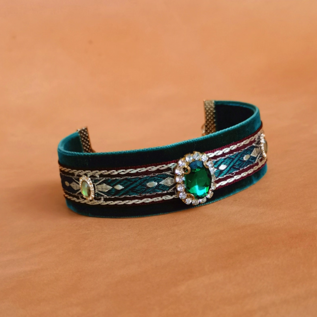 Handcrafted Vintage Fringe Gemstone Cat Collar