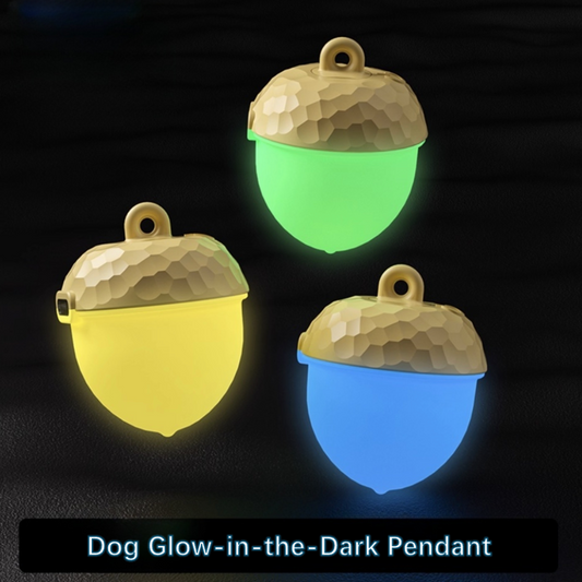 The Ultimate Nighttime Dog Walking Companion（Pinecone+Paw）